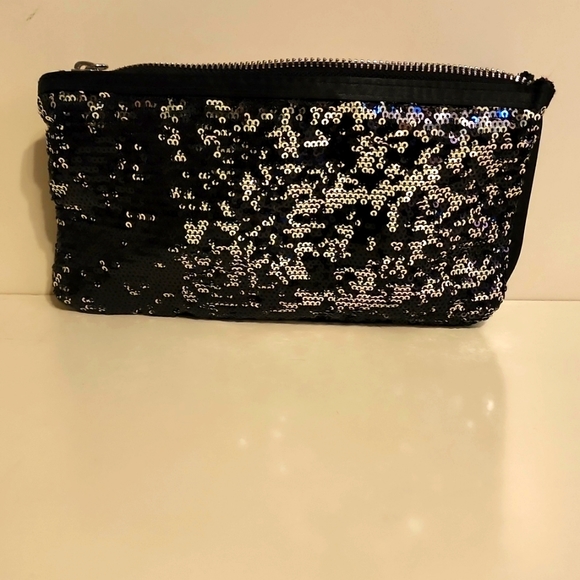 Victoria's Secret Sparkley Makeup Bag Cosmetic Bag with FREE Ring - Picture 4 of 8